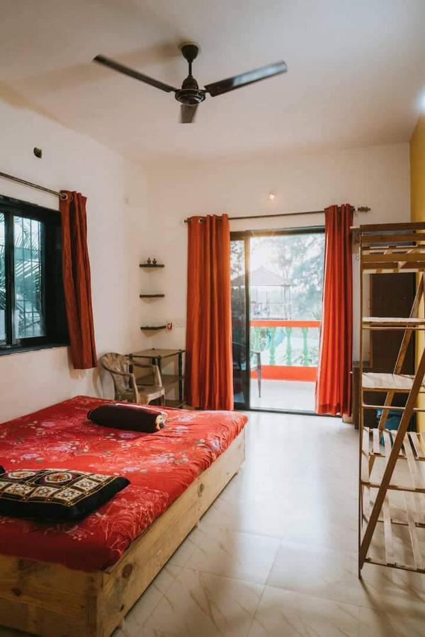 Rasta Mansion Beach Hostel And Rooms Arambol Exterior foto